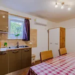 A2-apartment 50m From The With The Sea View דירה *
