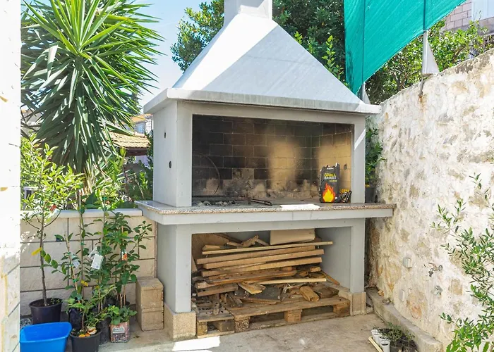 A2-apartment 50m From The With The Sea View